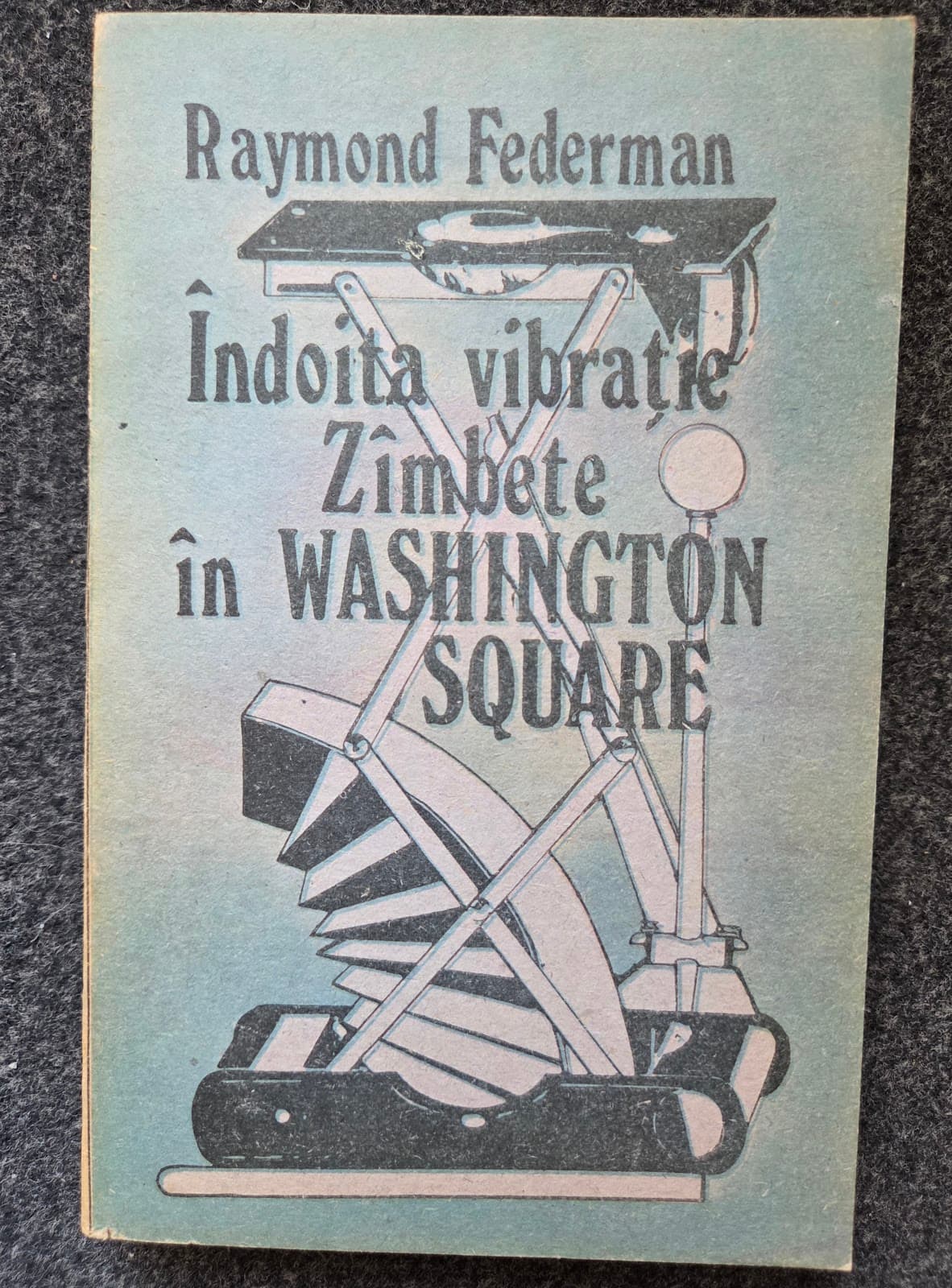 INDOITA VIBRATIE * ZAMBETE IN WASHINGTON SQUARE