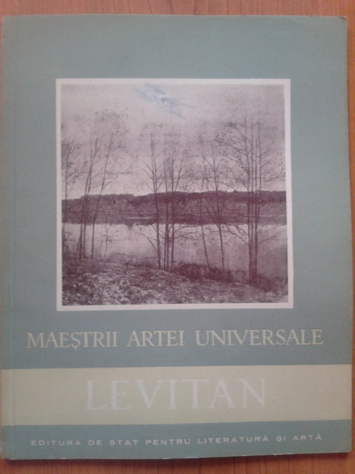 MAESTRII ARTEI UNIVERSALE
