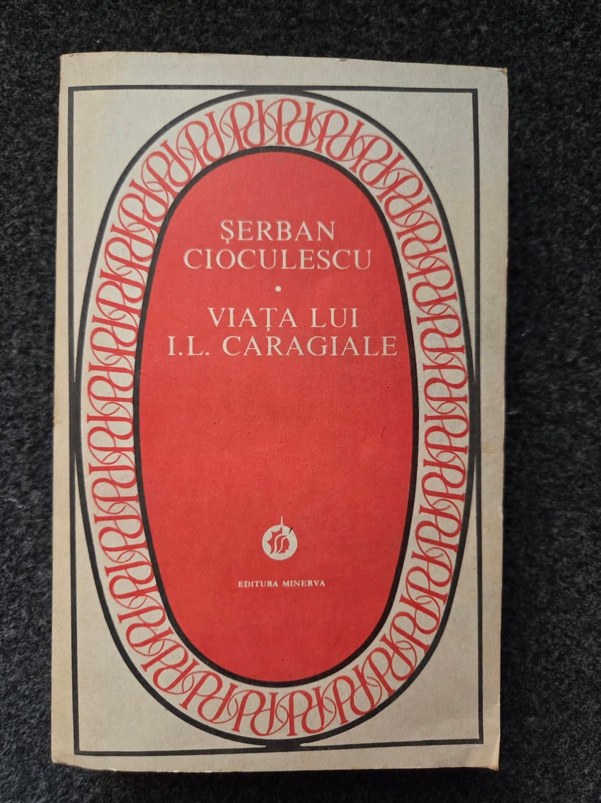 VIATA LUI I. L. CARAGIALE