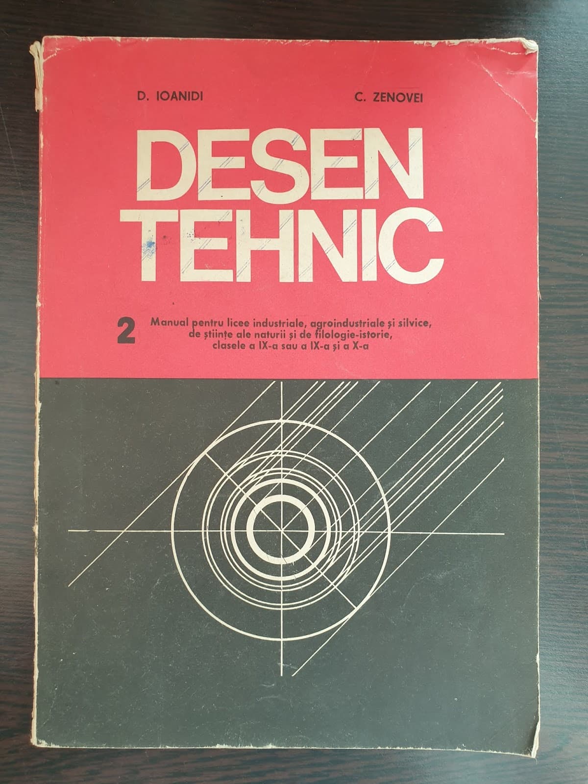 DESEN TEHNIC