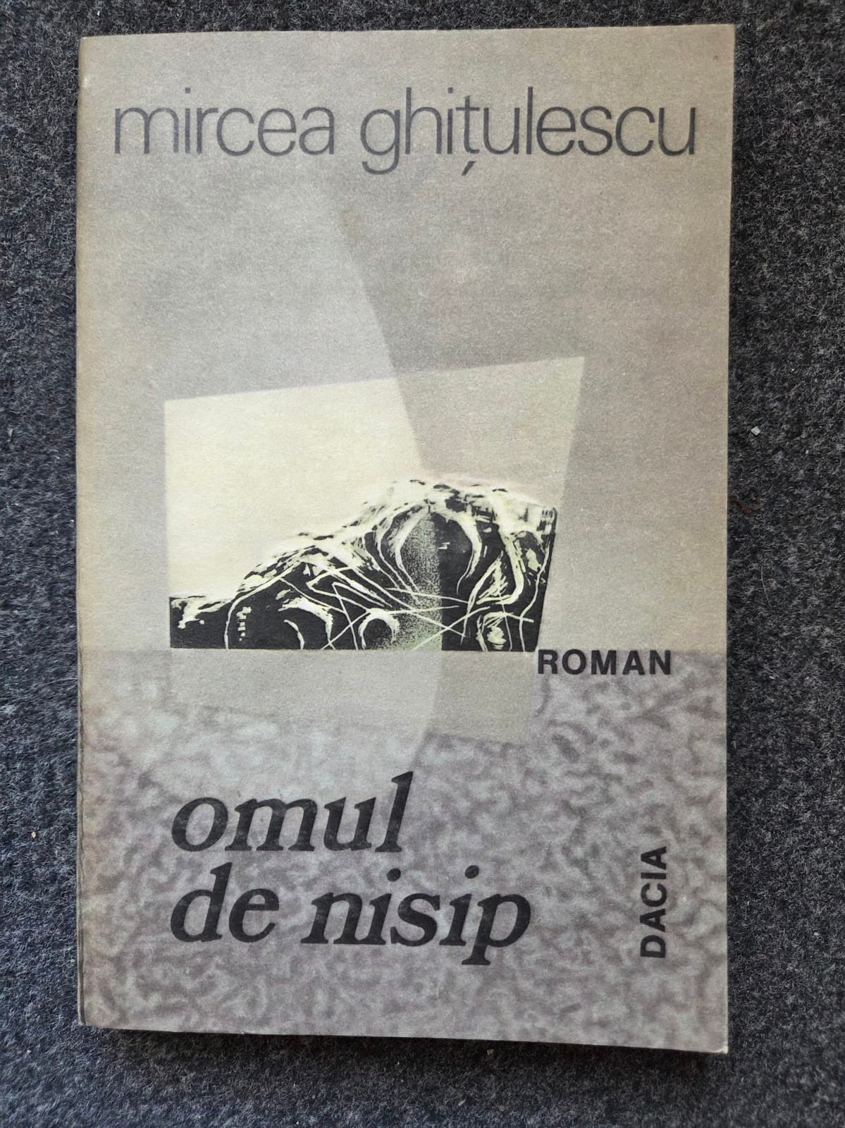 OMUL DE NISIP